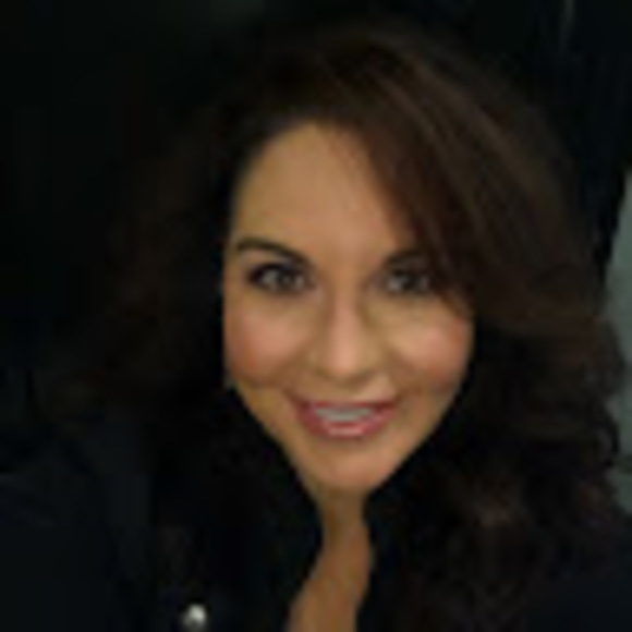 Meet your Posher, Genesa - Picture 1 of 1